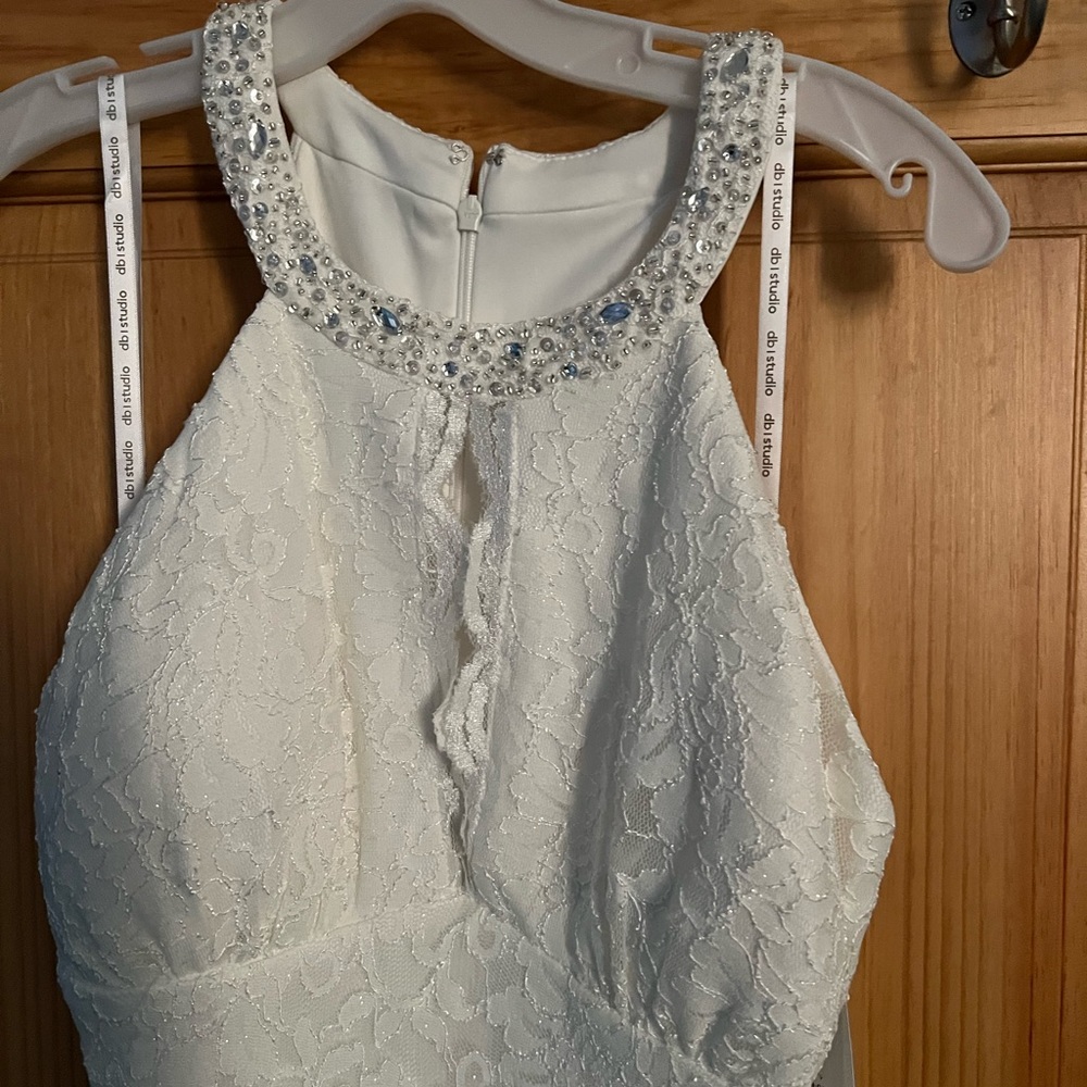 David’s Bridal wedding dress - Picture 2 of 4